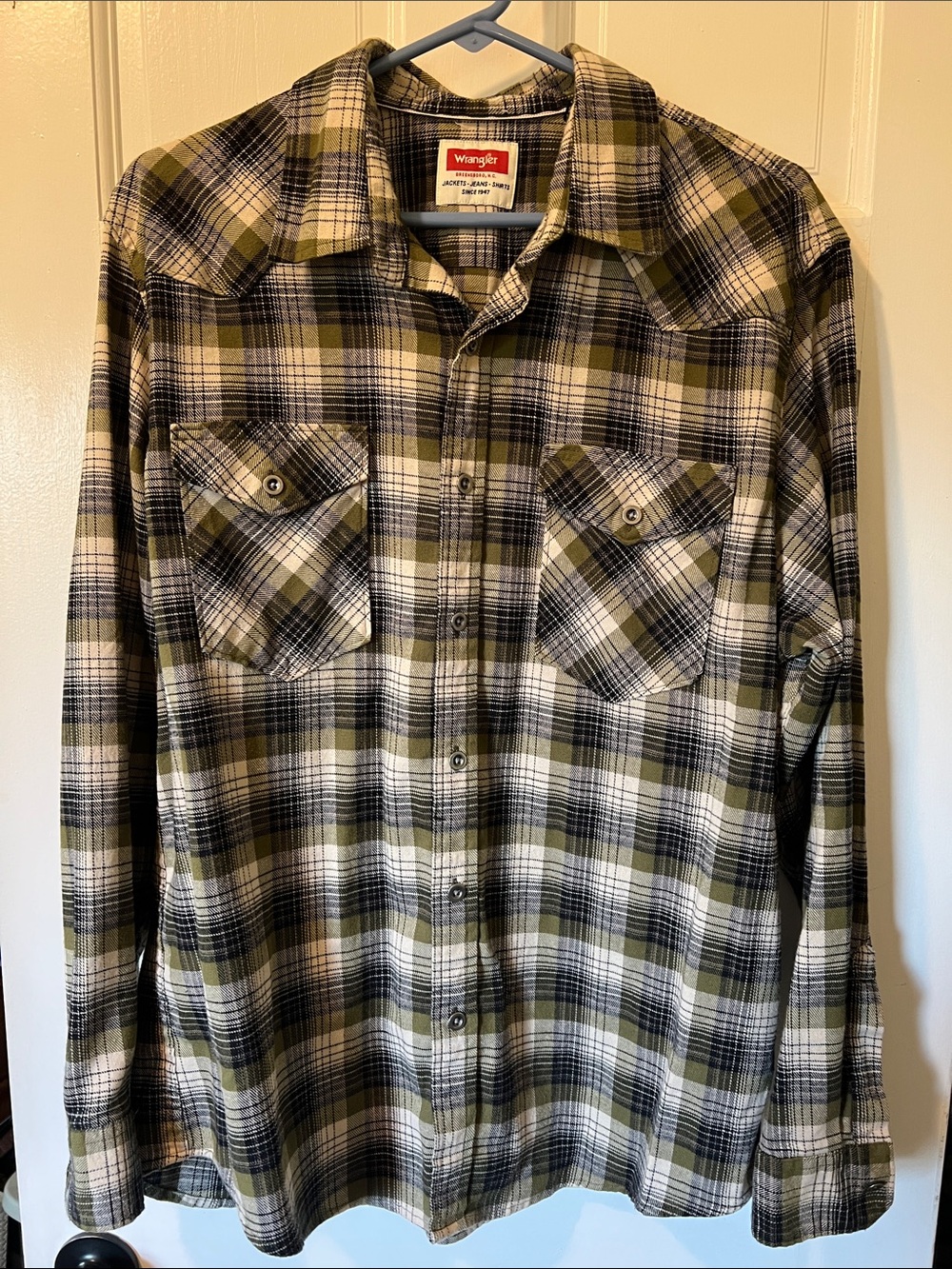 Wrangler Olive and Black Plaid Button-Up Shirt